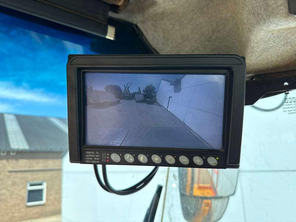 Volvo L150H - 3rd Function / Automatic Greasing Photo 11