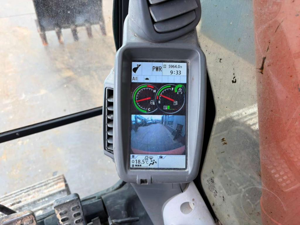 Hitachi ZX210-6 Photo 25