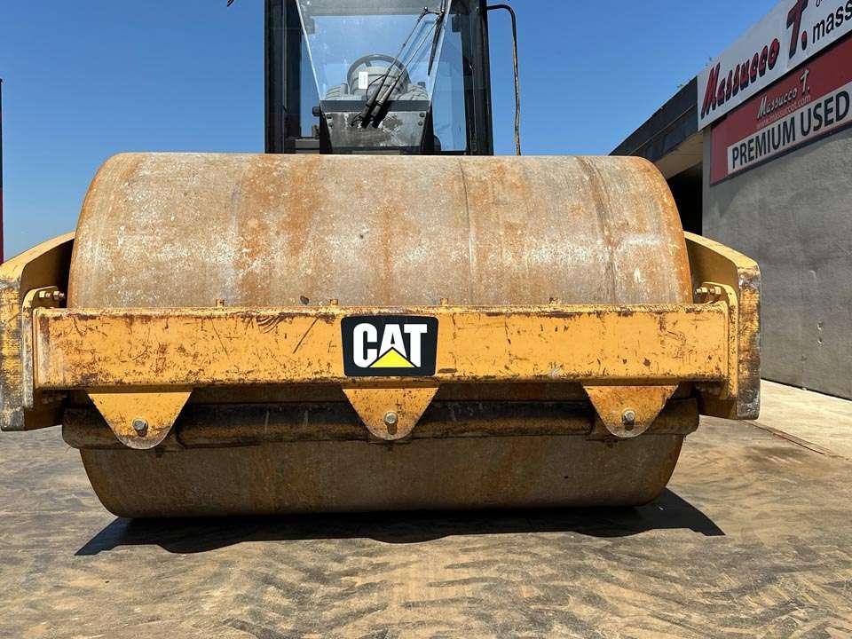 Caterpillar CS-533E Photo 8