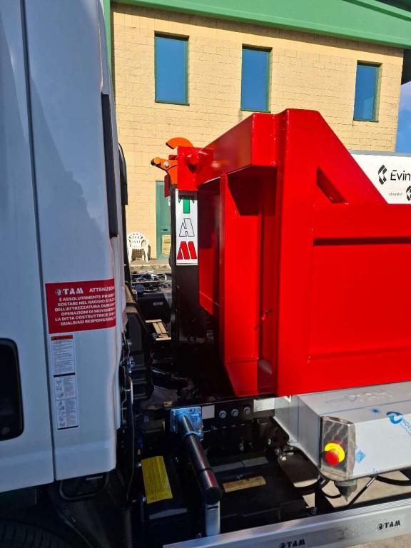 Isuzu M 29 Photo 5