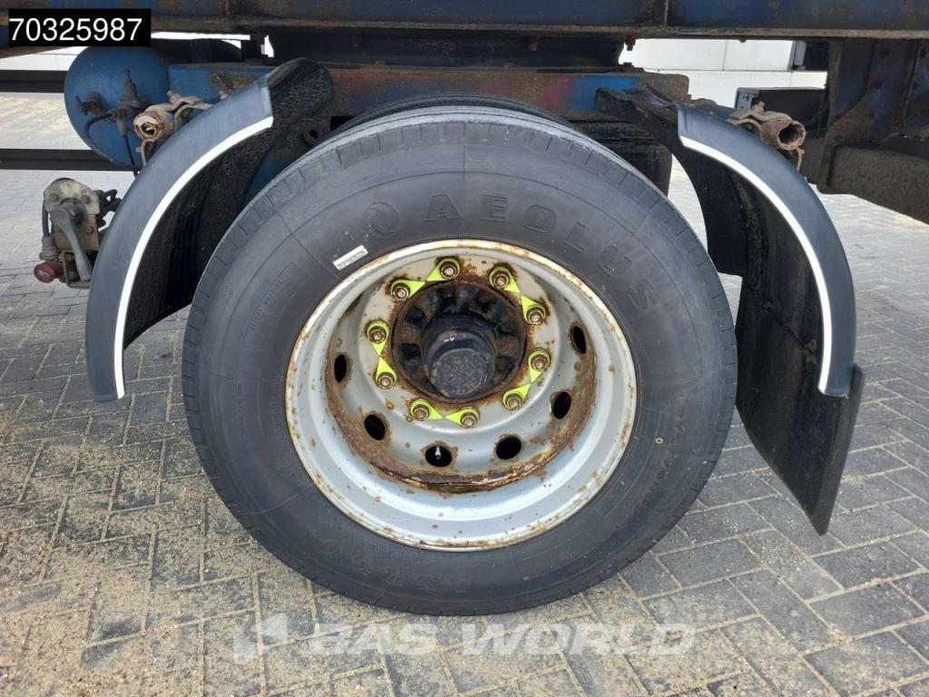 Spierings Closed box semi-trailer Photo 15