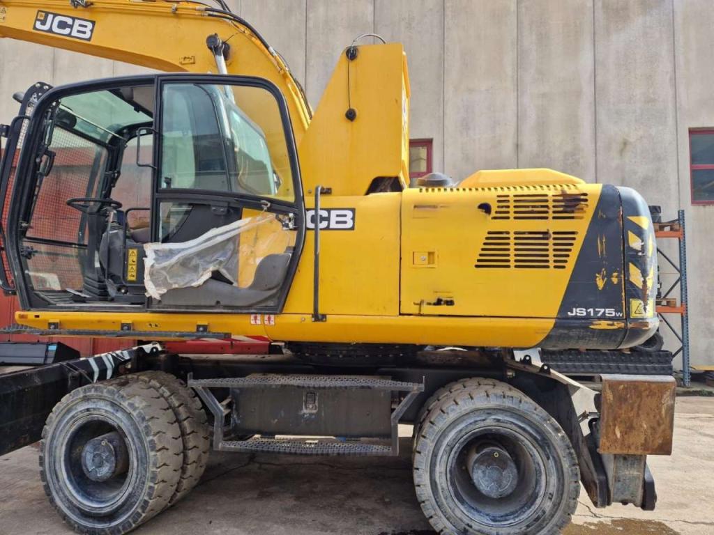 JCB JS175W Photo 14