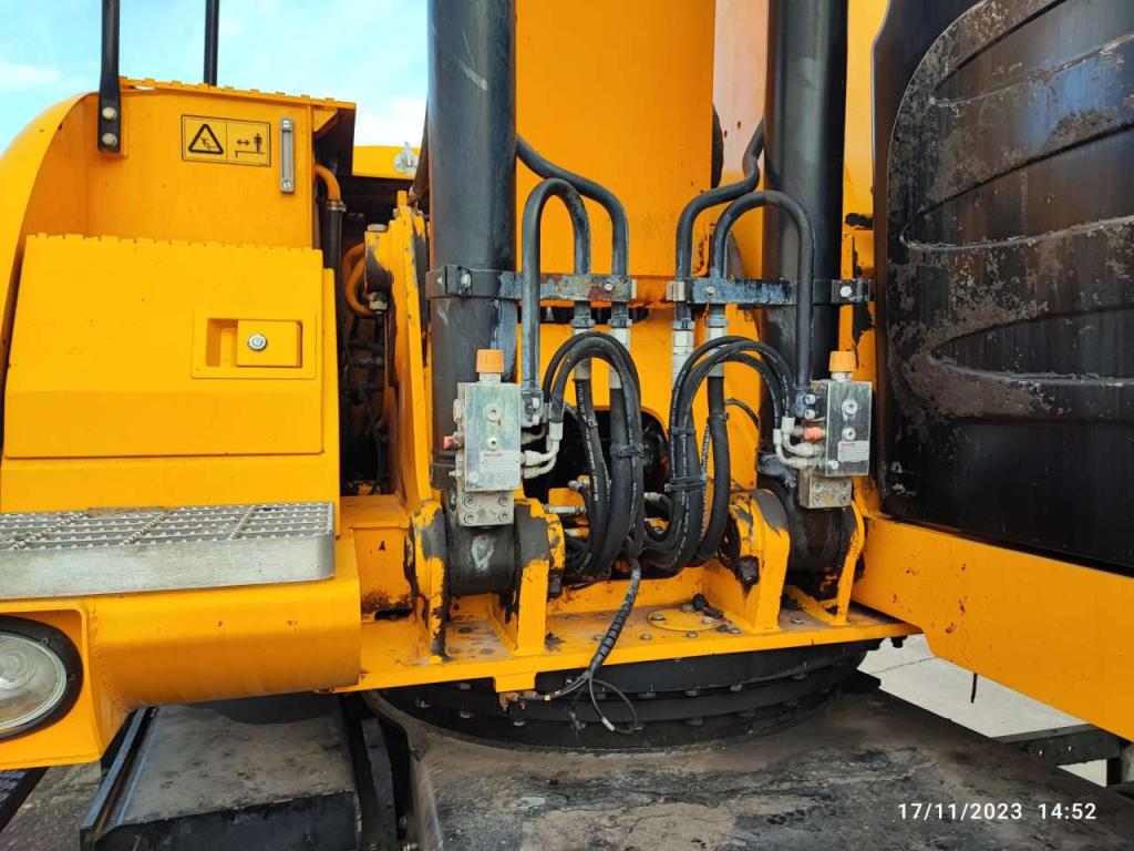 JCB JS175W Photo 3