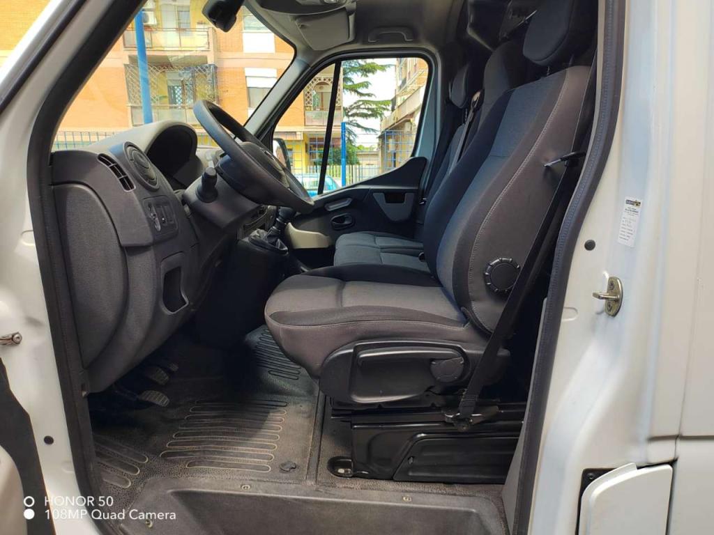 Nissan nv400 Photo 2