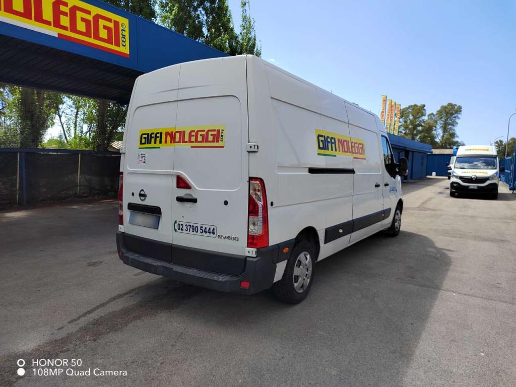 Nissan nv400 Photo 3