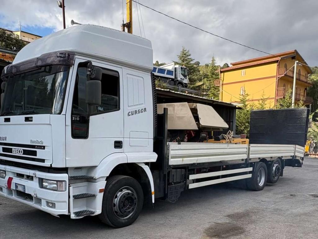 Iveco 310XVCURSOR Photo 2