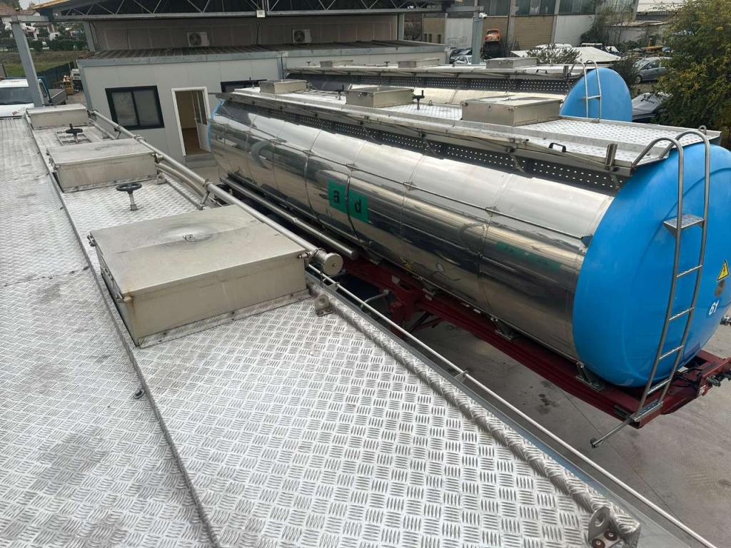 Menci Tank semi-trailer Photo 13