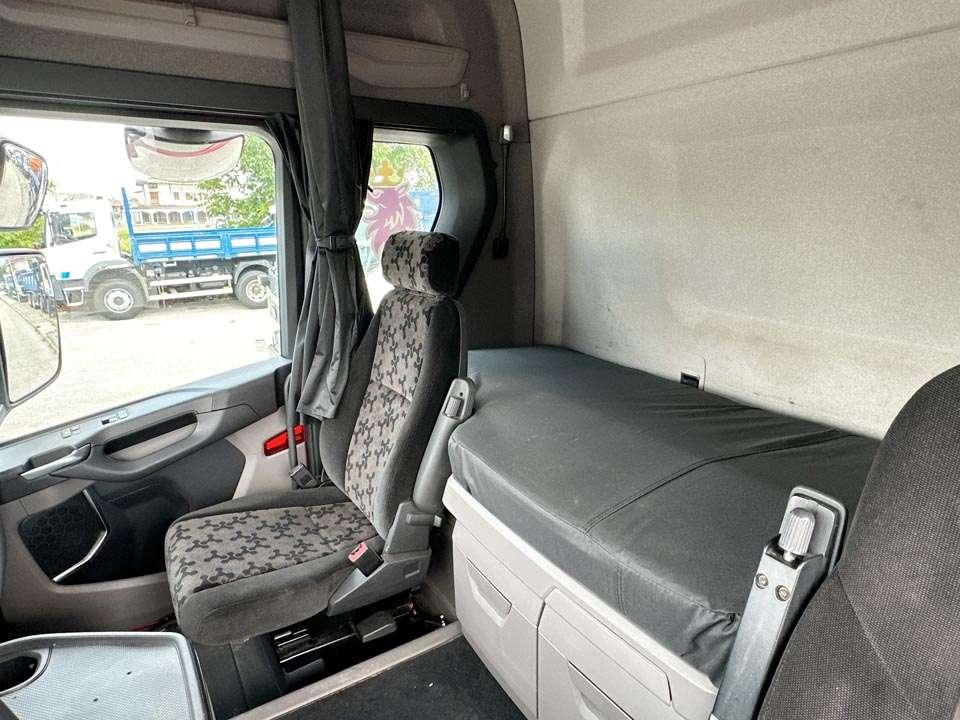Scania R650 8x4 Photo 20