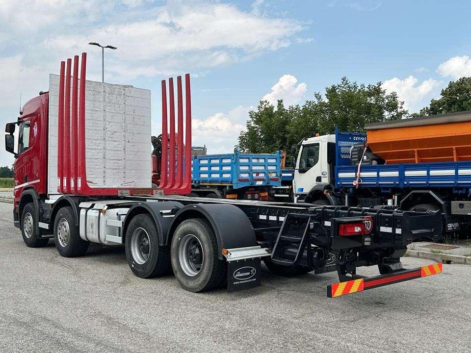 Scania R650 8x4 Photo 3