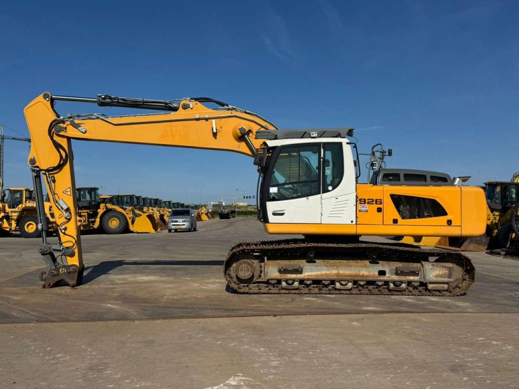Liebherr R926 LC Photo 1