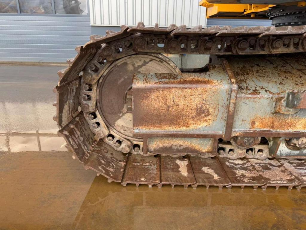 Liebherr R926 LC Photo 16