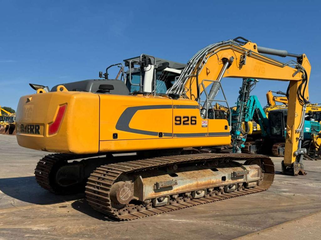 Liebherr R926 LC Photo 7