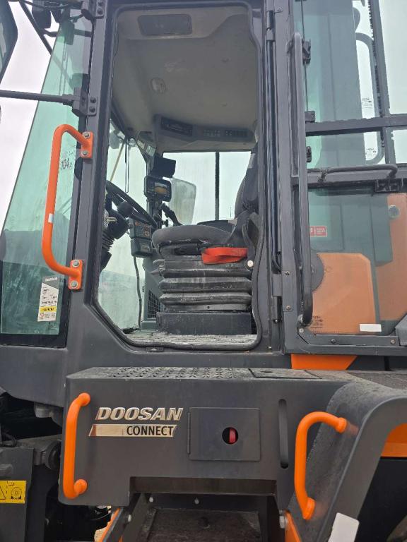 Doosan DL280 - 7 Photo 17