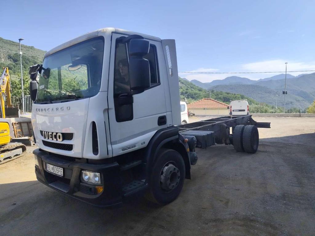 Iveco EUROCARGO 150E22P Photo 18