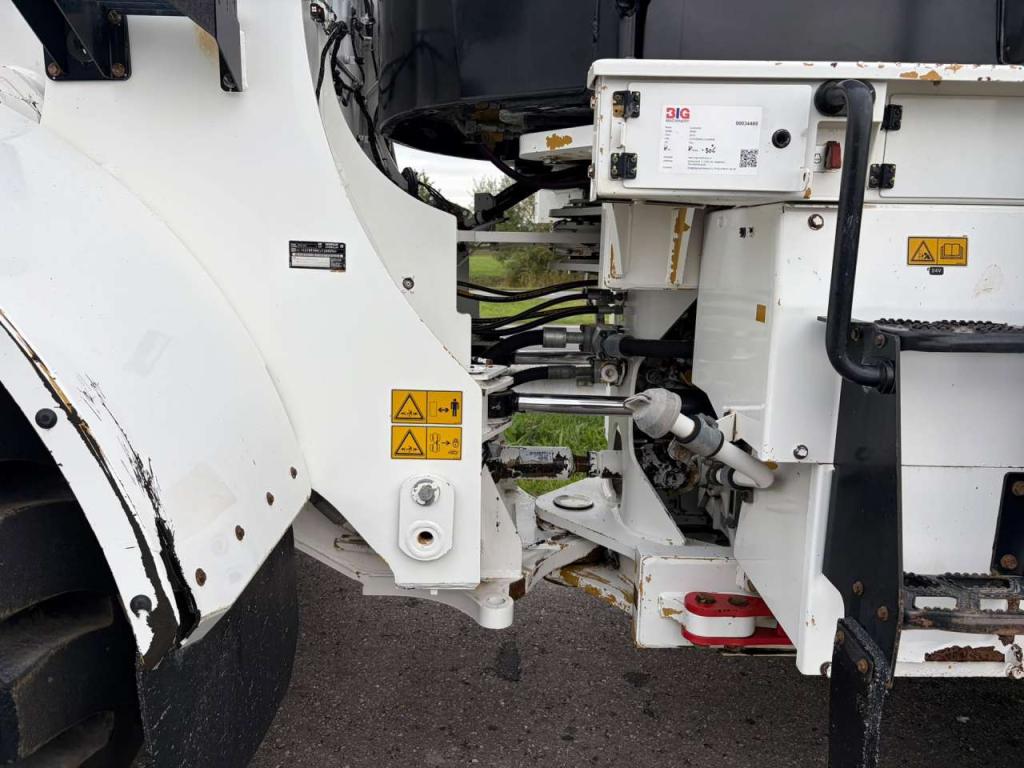 Caterpillar 950M Photo 15