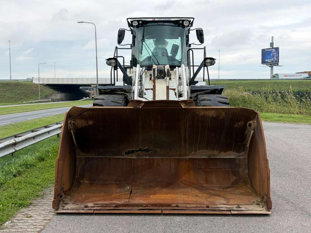 Caterpillar 950M Photo 8