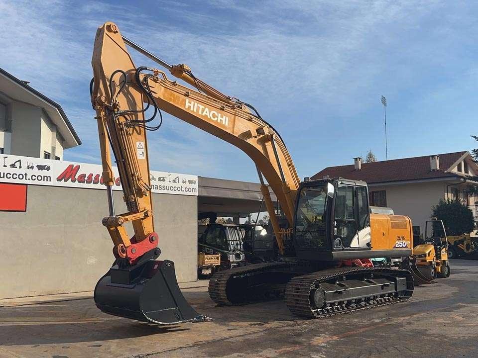 Hitachi X250LCN-5B Photo 1
