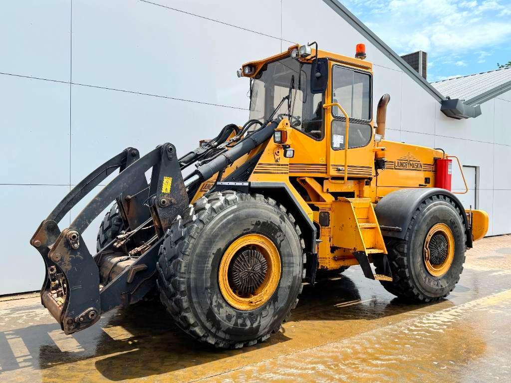 Ljungby Maskin L18 - 4rd Function / CDC Steering Photo 2