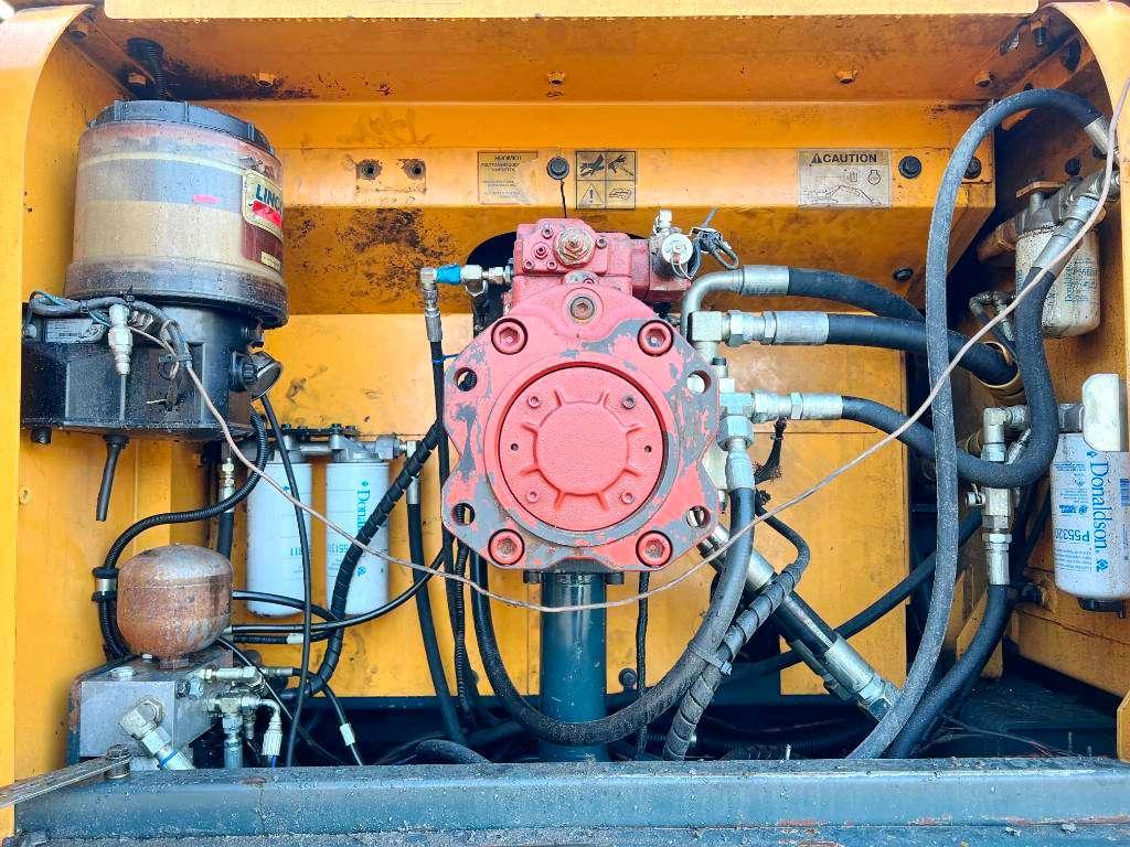 Hyundai R520LC-9 - Good Working Condition / CE Photo 14