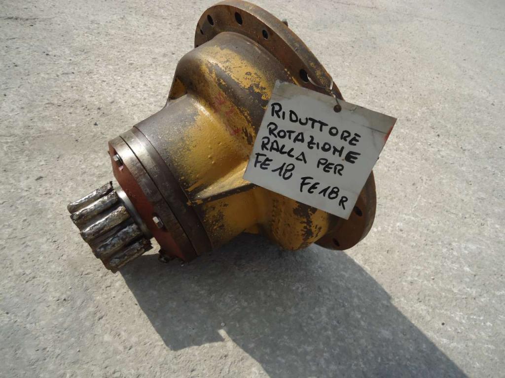 Slewing gearbox housing for Fiat Allis FE18 - FE18R Photo 3