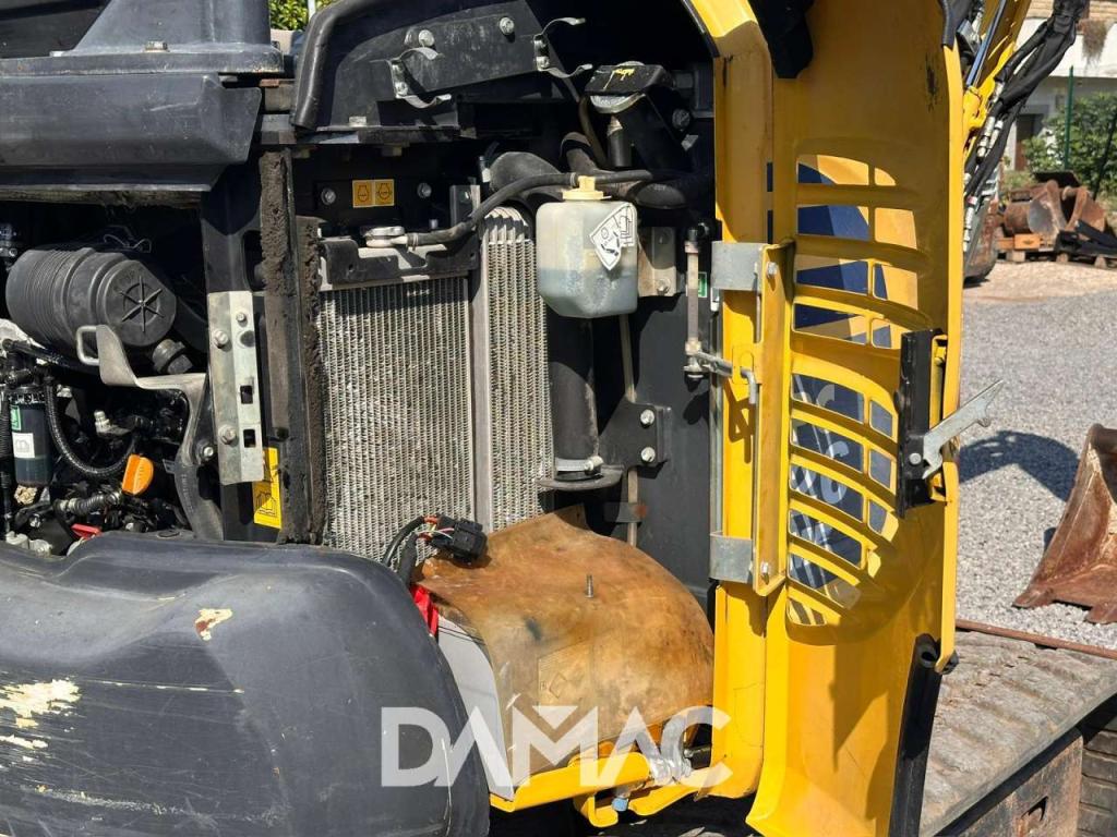 Komatsu PC26MR-3 Photo 19