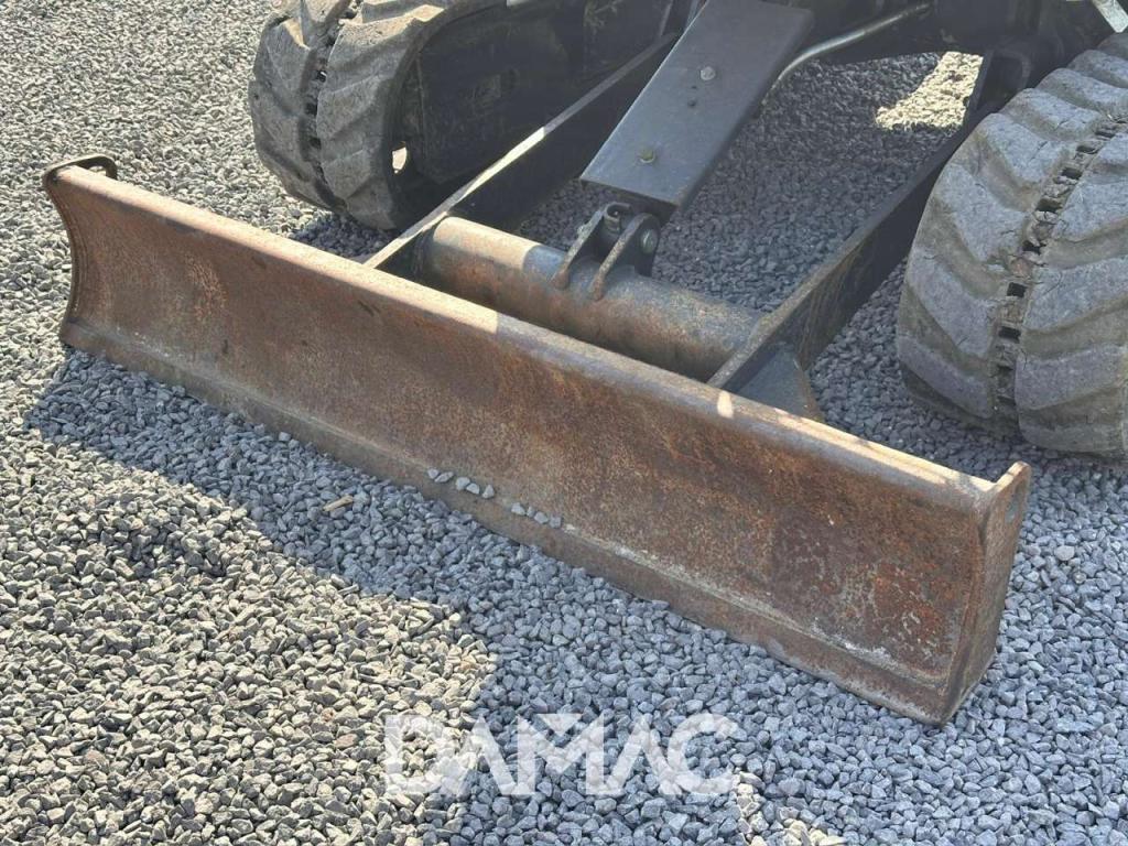 Komatsu PC26MR-3 Photo 21