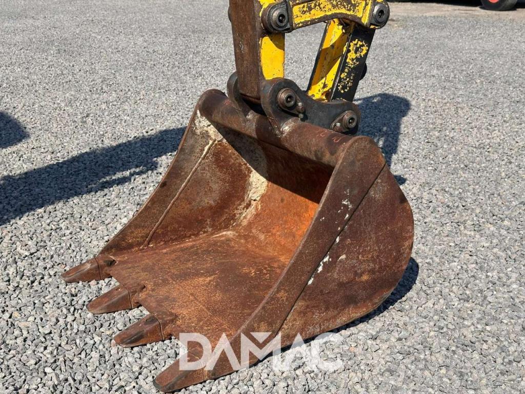 Komatsu PC26MR-3 Photo 27
