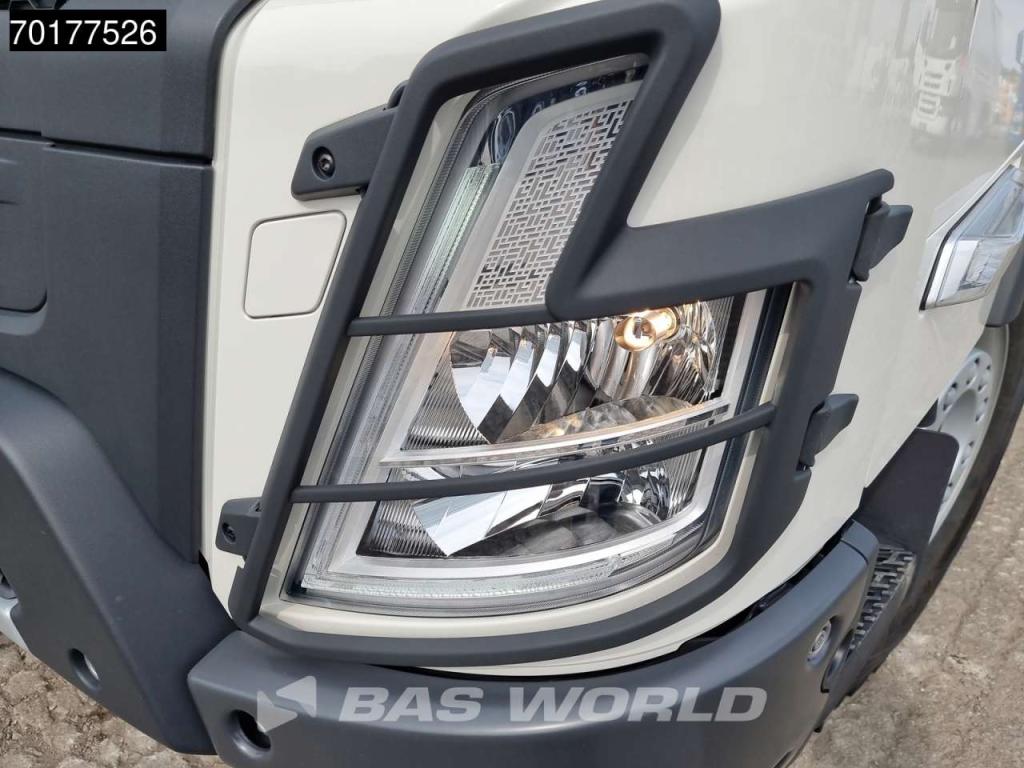 Volvo FMX 520 10X4 NEW 50T Payload 30m3 Mining tipper Retarder Euro 3 Photo 15