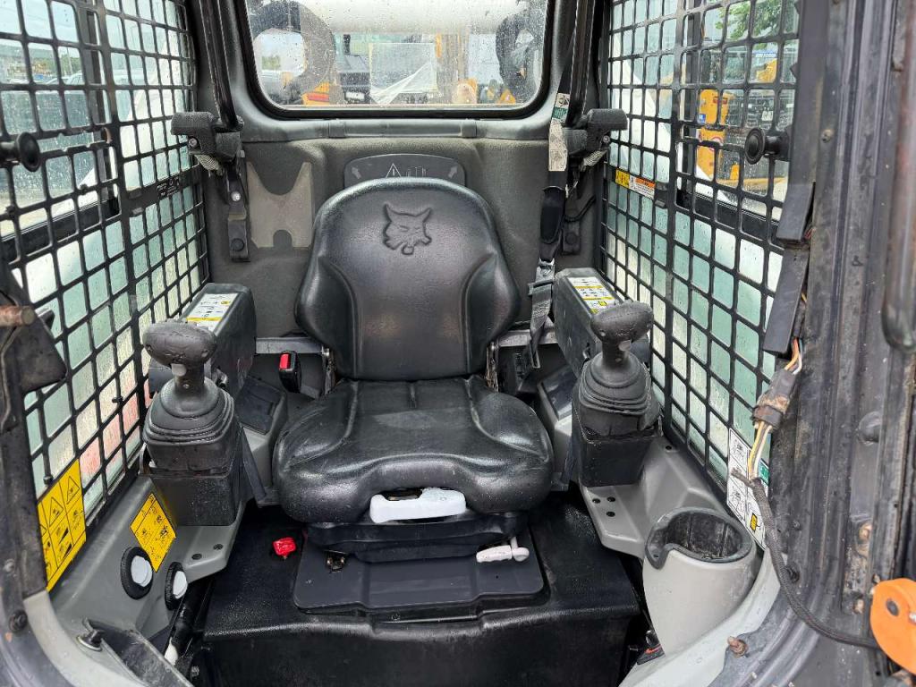Bobcat T770 Photo 4