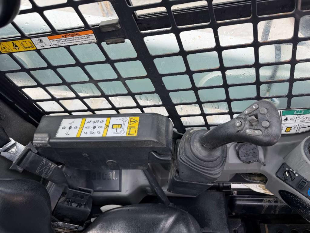 Bobcat T770 Photo 6