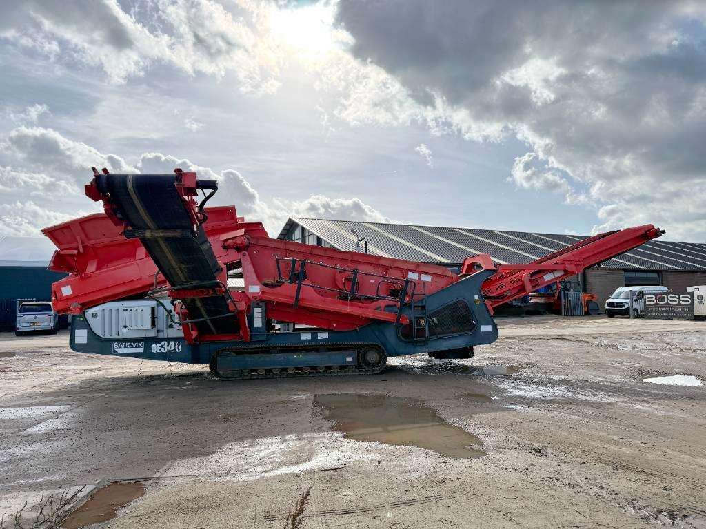 Sandvik QE340 - Caterpillar Engine / 2 Side Convey Photo 6