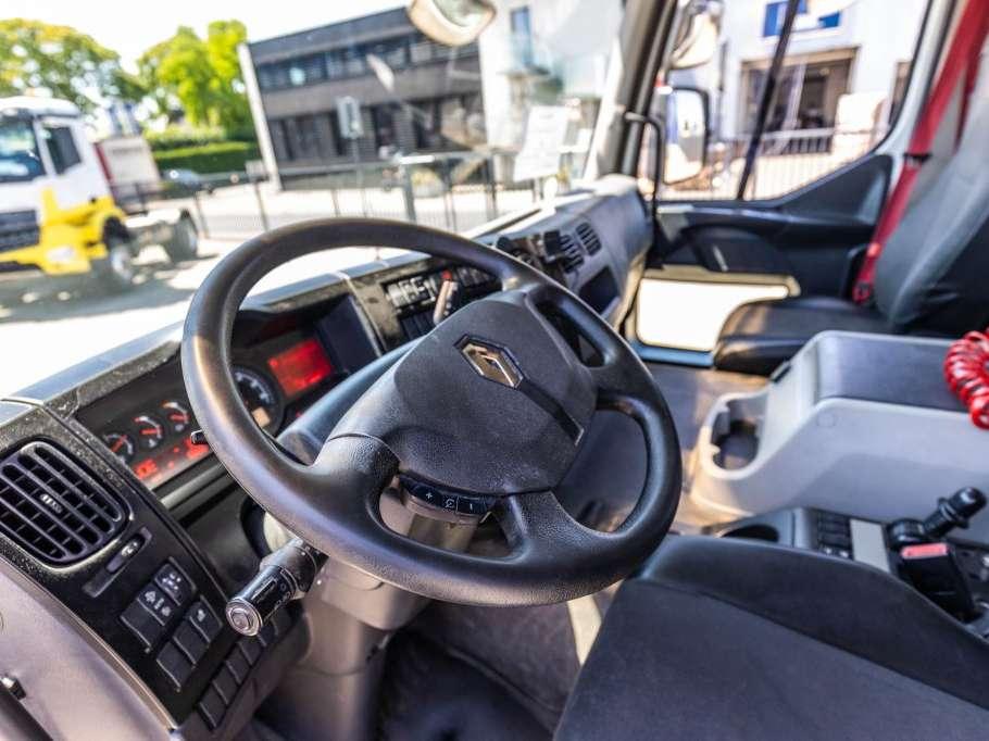 Renault D26.320-6x2+DHOLLANDIA 2T. Photo 15