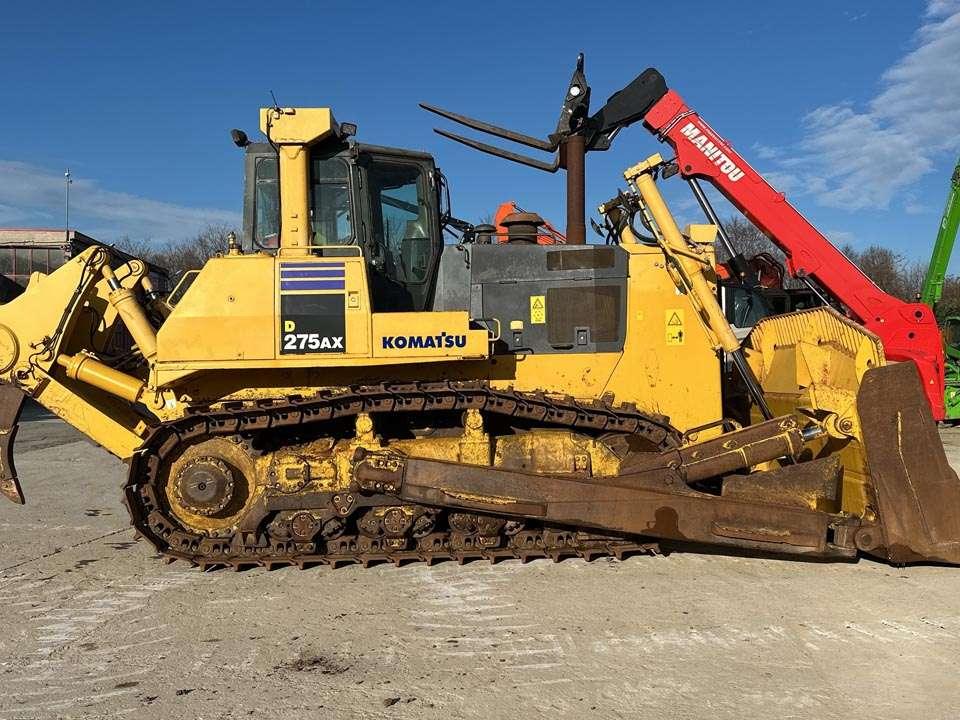 Komatsu D275AX Photo 19