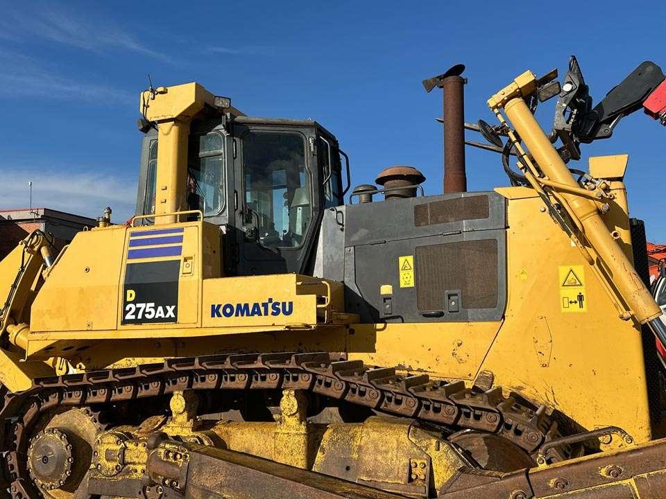 Komatsu D275AX Photo 9