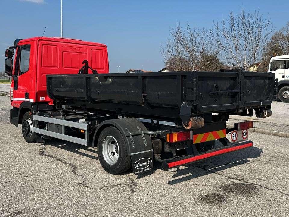 Iveco EUROCARGO 90E18 4X2 Photo 3