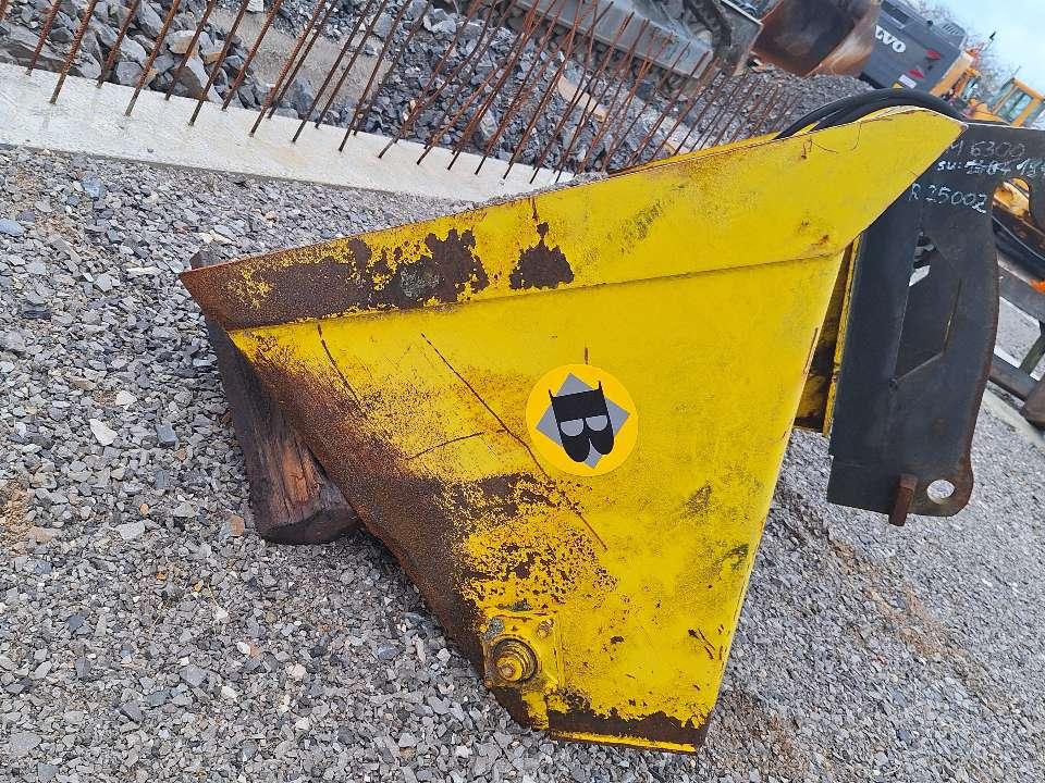 hook-on 2500 mm Embankment filling bucket Photo 4
