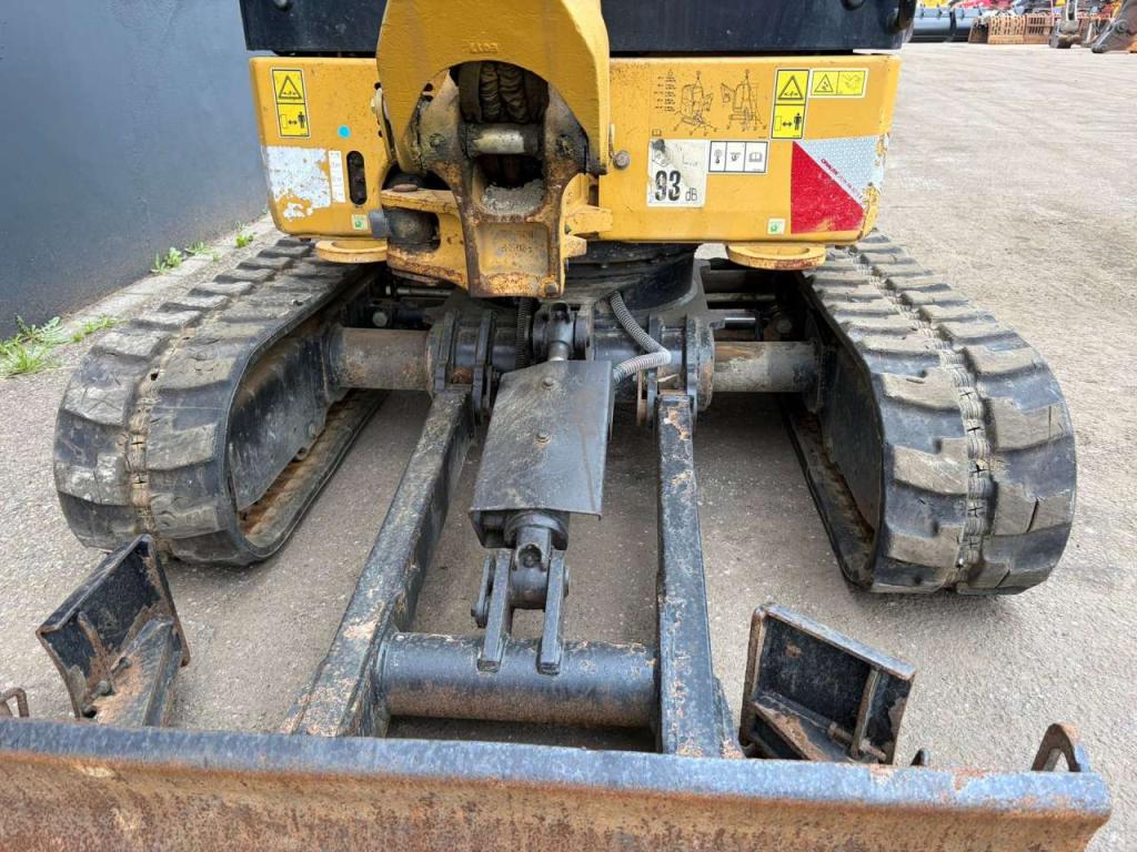 Caterpillar 301.8-05 Photo 19