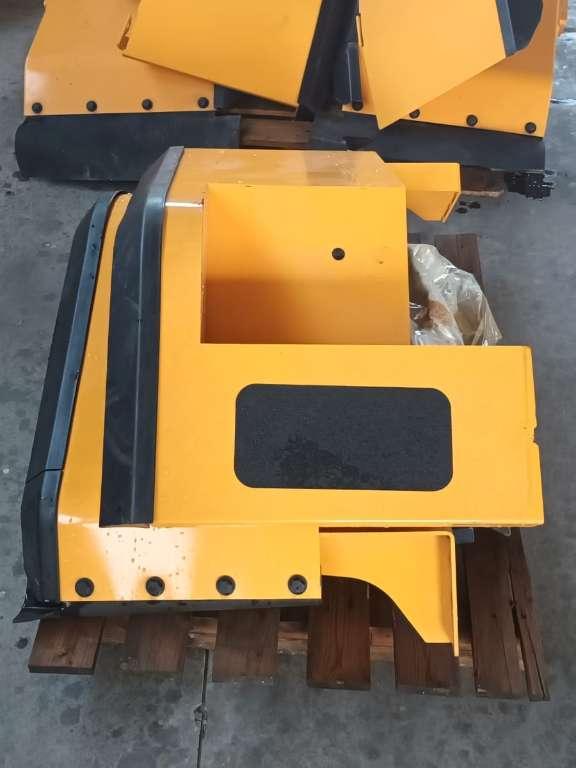 Mudguard for Hyundai HL 940 Photo 2