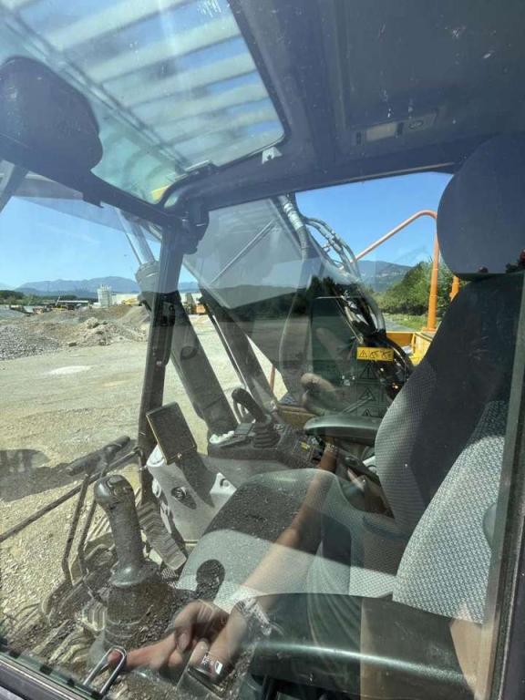 Volvo EC220ENL Photo 24