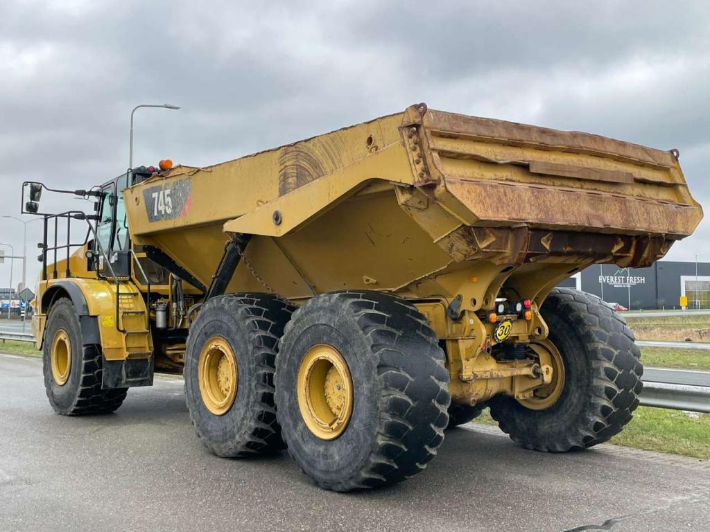 Caterpillar 745 04A Photo 3