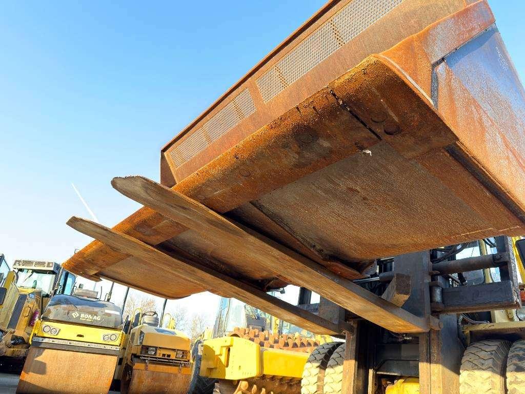 Caterpillar 966G / 966H / 966K / 966M / 966 / 972G / 972H / 97 Photo 16