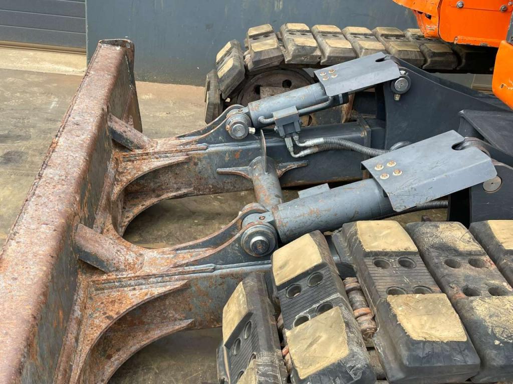 Doosan DX140LCR-3 Photo 13