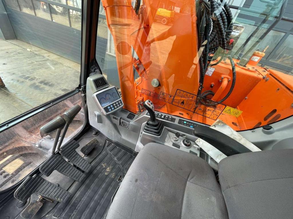 Doosan DX140LCR-3 Photo 24