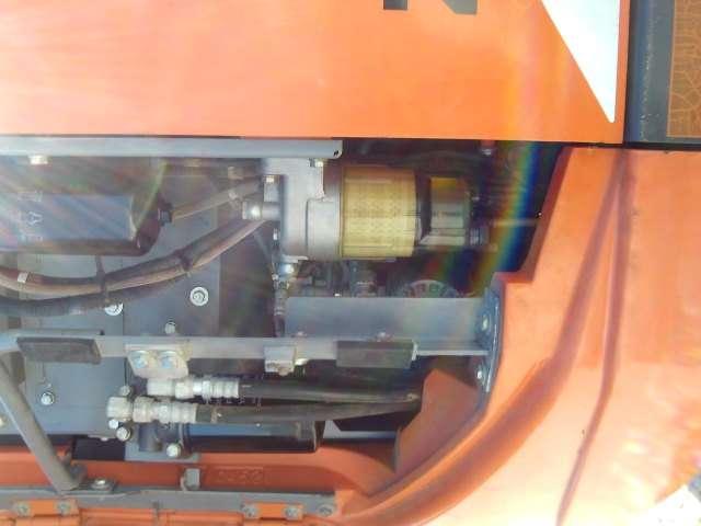 Hitachi ZX135US-6 Photo 16