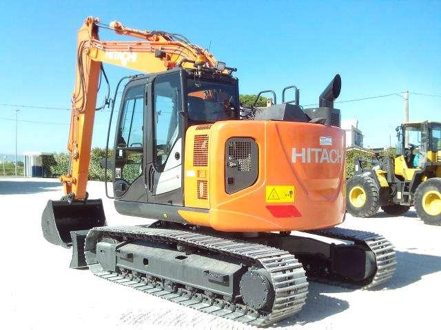 Hitachi ZX135US-6 Photo 2