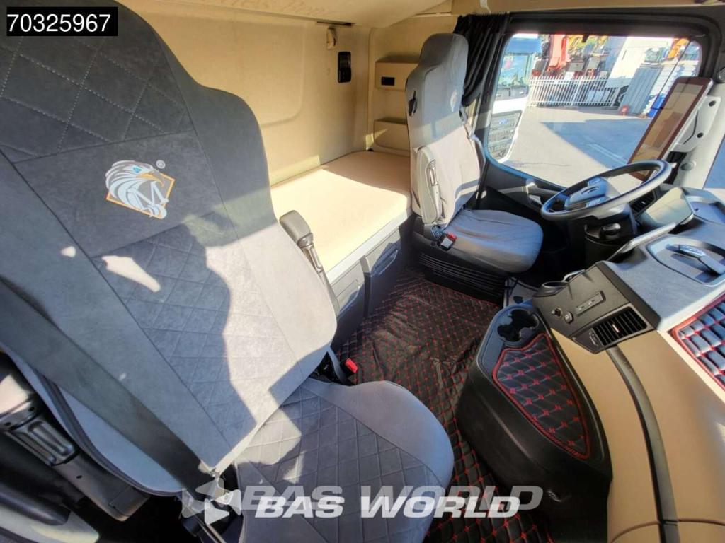 Mercedes-Benz Actros 1845 4X2 BigSpace Retarder 2x Tanks Standklima Navi Photo 30
