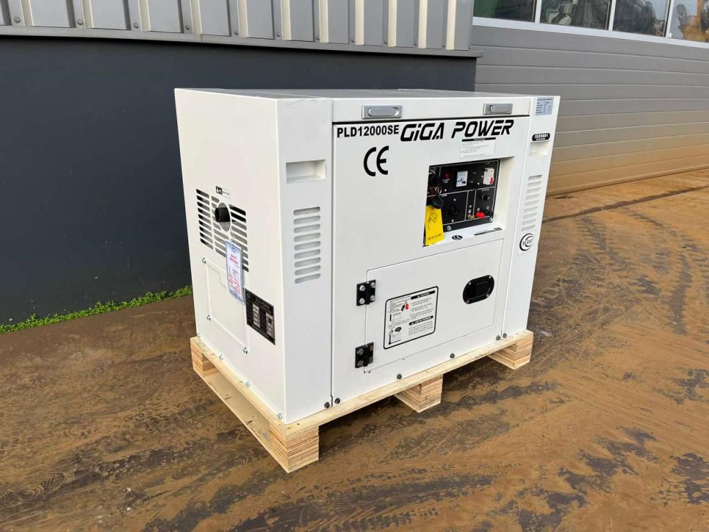 Giga Power PLD12000SE 10 kVA silent generator Photo 5