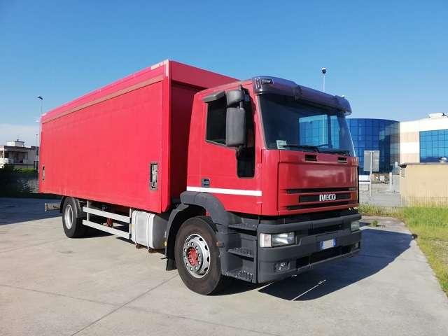 Iveco Cursor 190E31 Photo 2