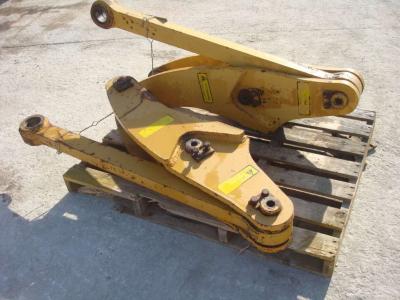 Connecting rod and bucket closing brackets for Fiat Allis FL20 sold by OLM 90 Srl