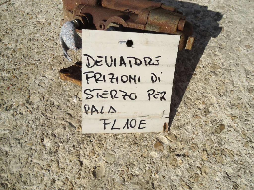 Steering clutch diverter for Fiat Allis FL10E Photo 4